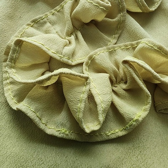 XXI Chartreuse Tank Top Womens Medium Ruffle Flower Yoke Sleeveless‎ Yellow Lime - Picture 14 of 16